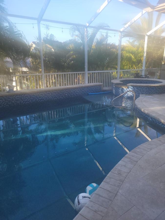 Cape Paradise B & B - Your Luxury Tropical Retreat Cape Coral Exteriör bild