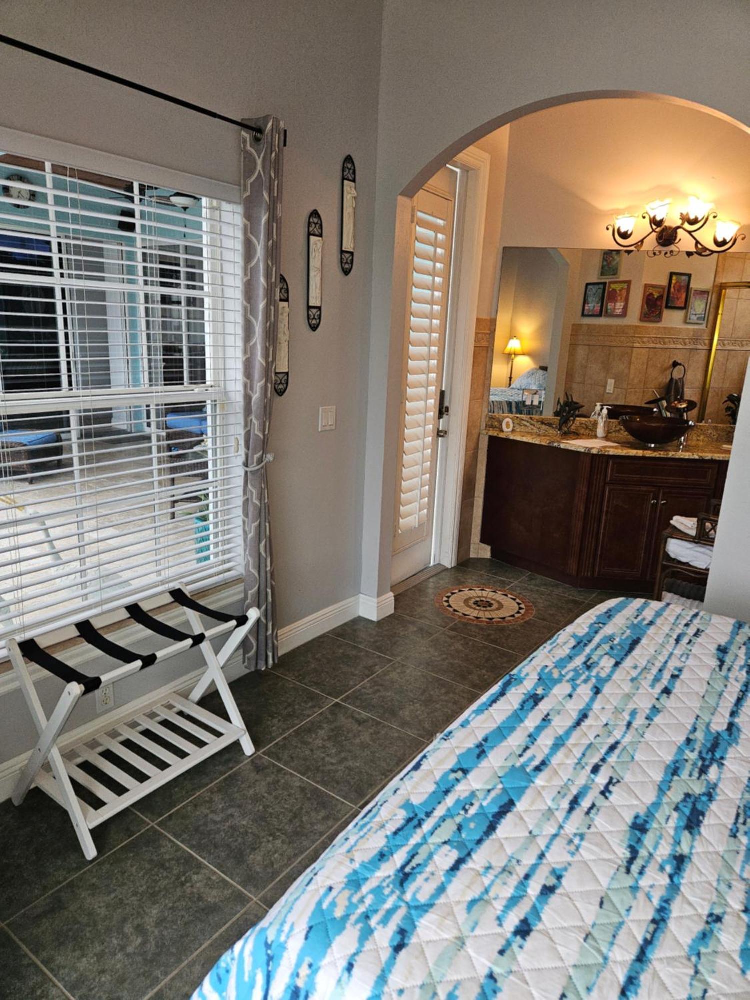 Cape Paradise B & B - Your Luxury Tropical Retreat Cape Coral Exteriör bild
